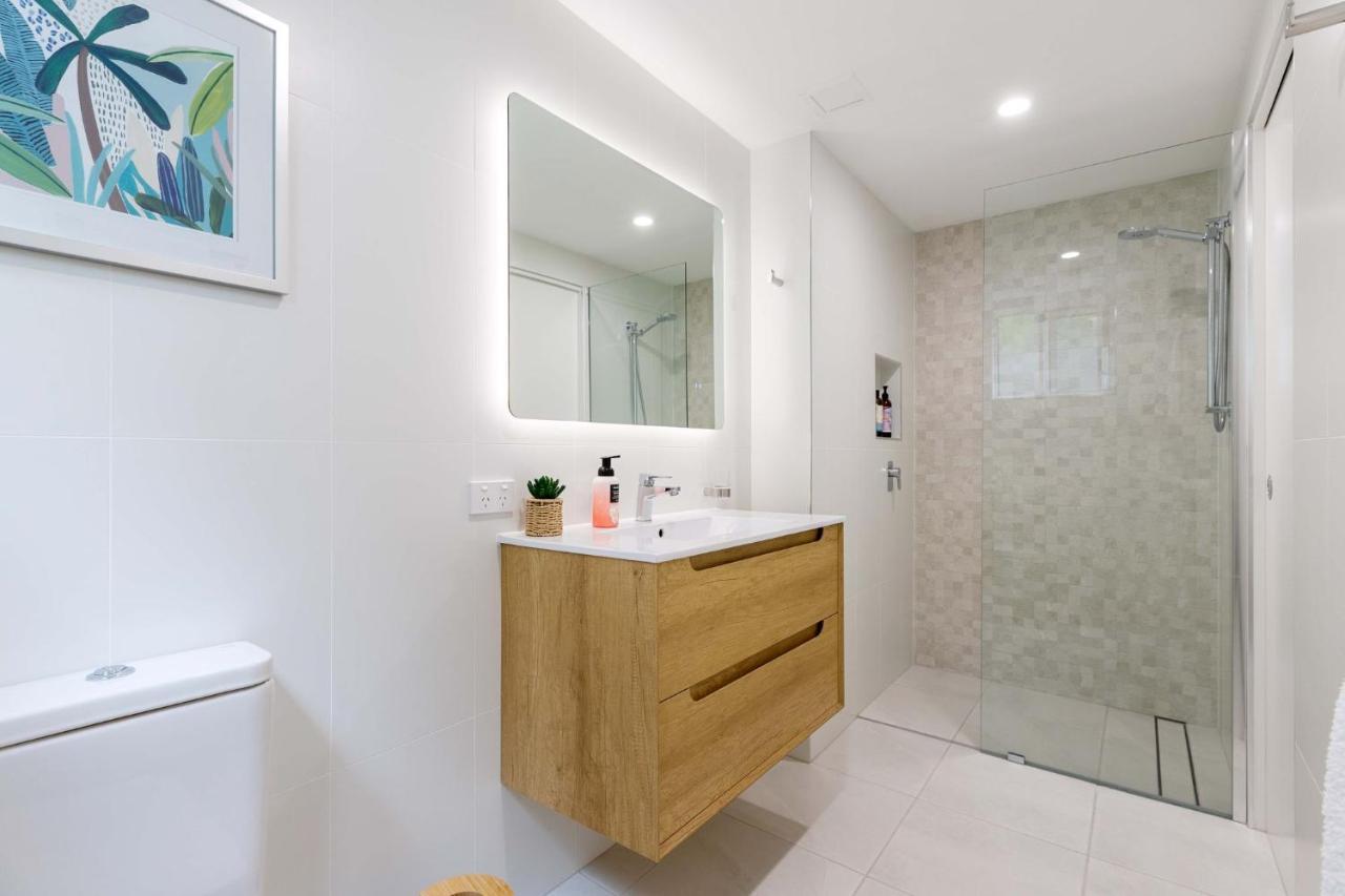 Oasis Luxe On Macrossan Street - Stylish Residence Port Douglas Exterior foto